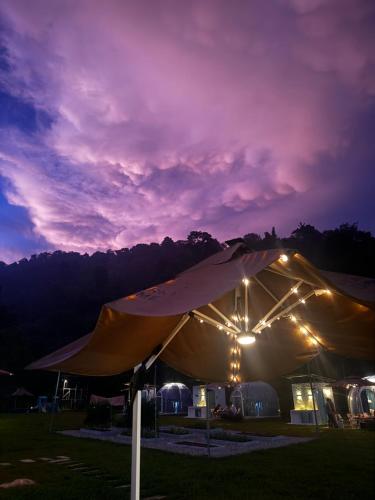 The Starry Dome Family Room 2A 2K The Starry Dome Family Room 2A 2K