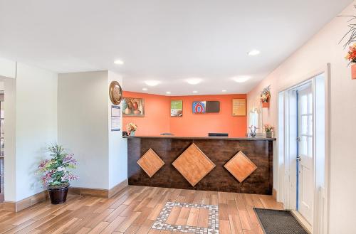 Motel 6-Harrisonburg, VA - South image 18