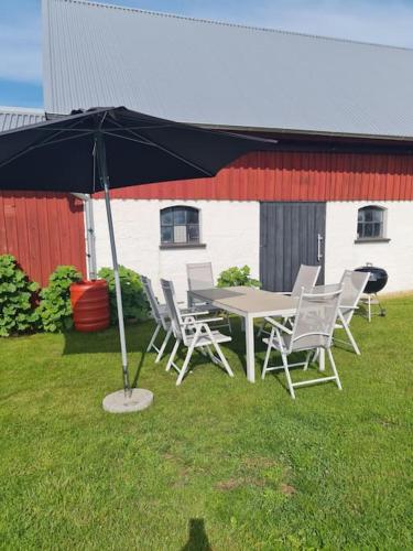 Lantligt boende i magasin in Motala