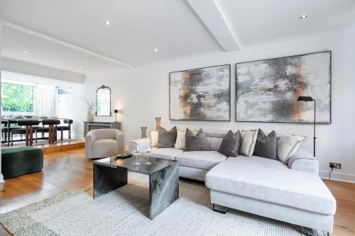 Rare 4beds Townhouse in Kensington with Patio - image 10