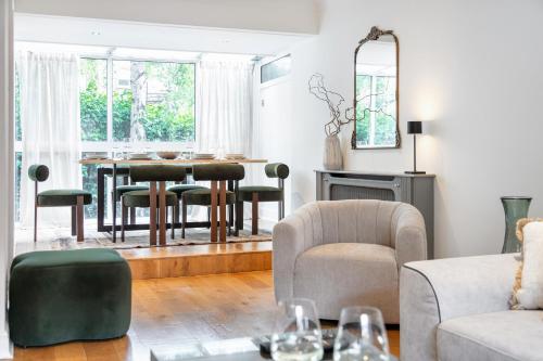 Rare 4beds Townhouse in Kensington with Patio - image 2