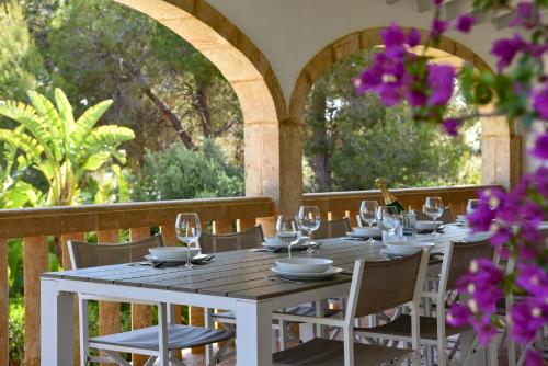 Bonita stay B Light Piscina climatizada, bbq, wifi in La Granadella