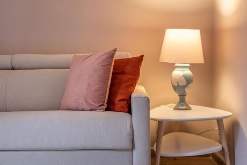 One-Bedroom Apartment image 2