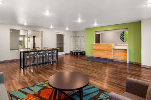 WoodSpring Suites Port St Lucie