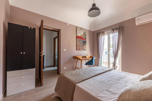 Three-Bedroom Deluxe Apartment image 7