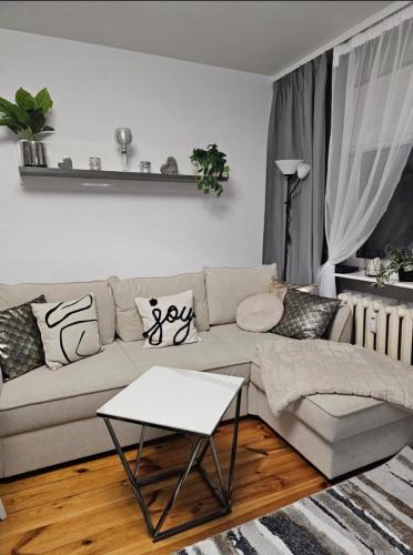 Apartment in Zyrardow 10min to Suntago