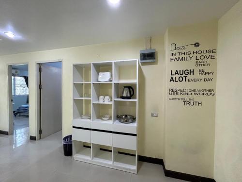Cozy 2 bedroom entire apartment in Phuket Town