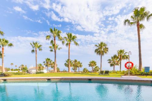 Bể bơi, Altos Del Higueron Panoramic View - Happy Rentals in La Capellania