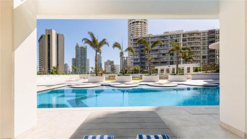 New Build Meriton Beachfront