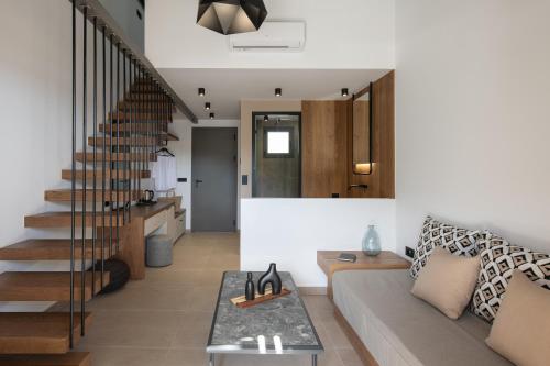 Suite with Hot Tub image 5