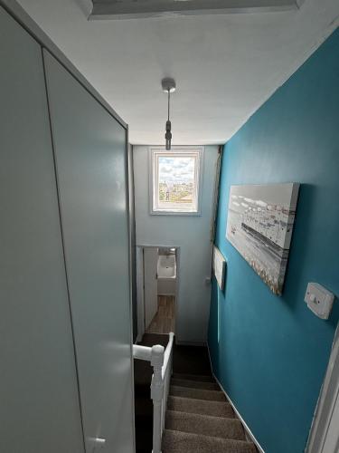 Fort Cresent Sea View Apartment - Tap to explore photos