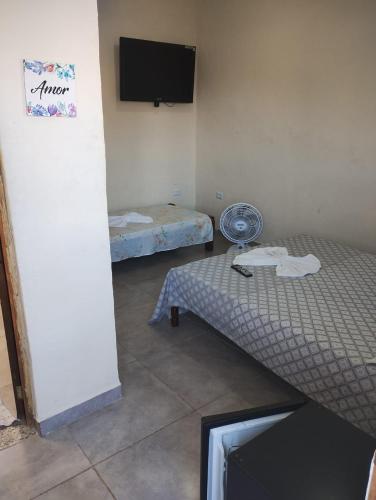 1 double bed, 2 twin beds