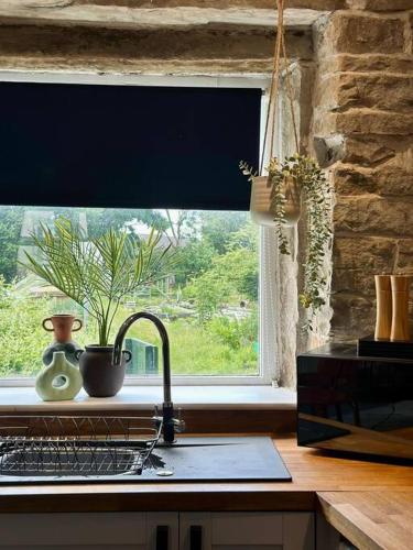 Kitchen, Spacious and Cosy 2 Bedroom Home in Bradford Sleeps 4 by PureStay - 14 nights min! in Great Horton