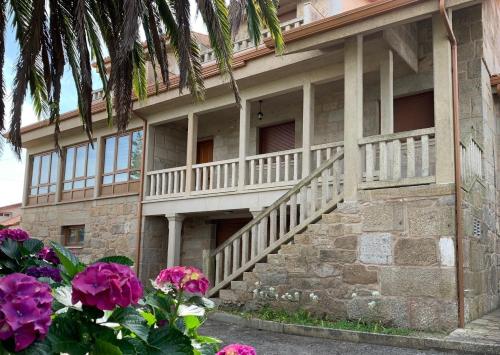 Finca O Vincular ideal para familias y grupos gîte à louer Baión