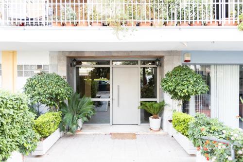 Apartment for 6-Nea Smirni - main image