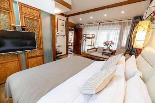 Double Room with Private Bathroom image 3