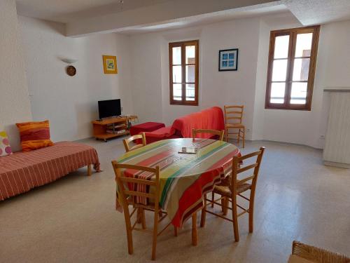 Létesítmények, Gîte communal presbytère (Gite communal presbytere) in Perpignan Városközpont