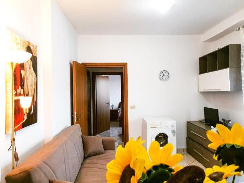 Shkoder Central Apartment near Cathedral and City Center - image 5