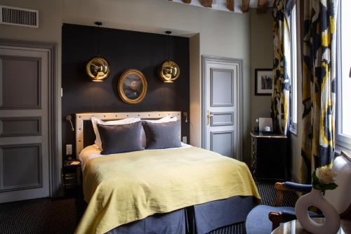 Relais Saint Germain Room Type - Double Deluxe  Room with Steam Room-shower