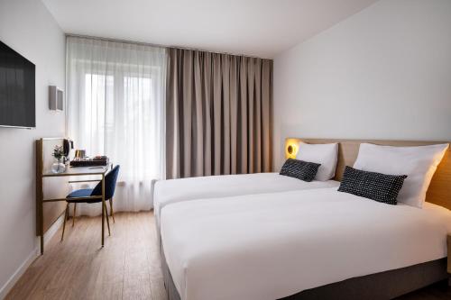 Jill Hotel Brussels Centre Midi Room Type - Deluxe Twin Room