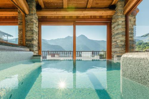 Peldbaseins, Le Colonne Resort in Elva