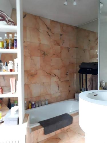 Appartement charmant avec vue sur Tour Eiffel - Paris - 60 m² - image 12