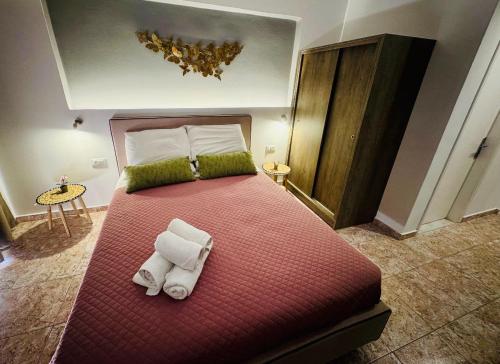 1 queen bed