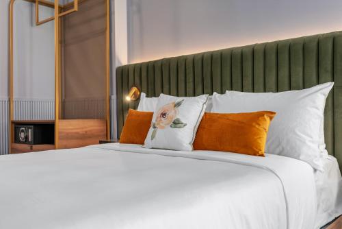 Queen Room with Balcony room in Hôtel Maurice