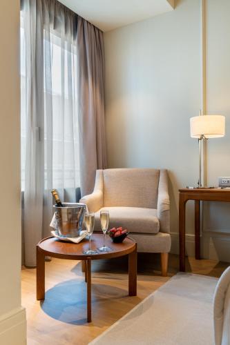 H10 Palacio Colomera - main image