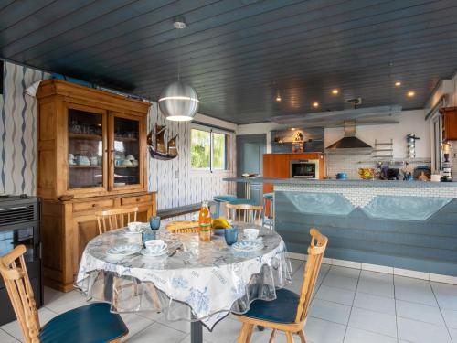 Chalet Ty Glas by Interhome in Plouezoc'h