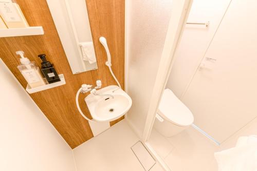Double Room image 2