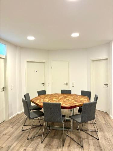 บริการและสิ่งอำนวยความสะดวก, Check In by BeOne in ฟิลลิงเงิน-ชเวนนิงเงิน