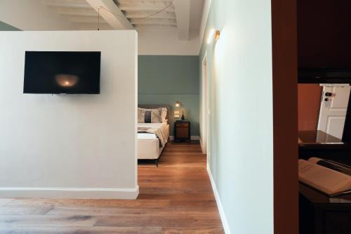 NAMAN HOTELLERIE - Monti