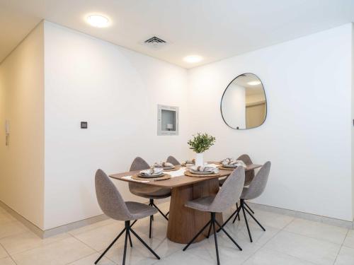 LUXFolio Retreats - Elegant Getaway - image 4