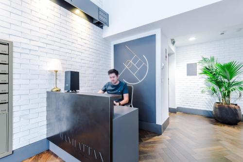 Hilltop Serviced Apartments - Piccadilly