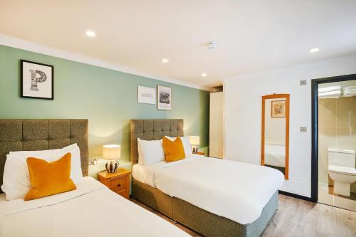 room detail thumbnail 1