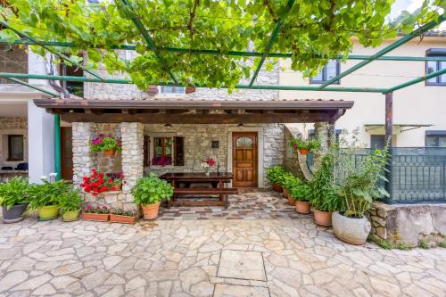 Viesnīcas āriene, Casa Gianni in Vozilici