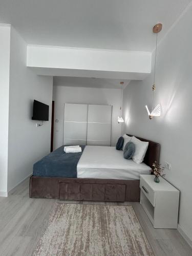 Queens Luxury Studio