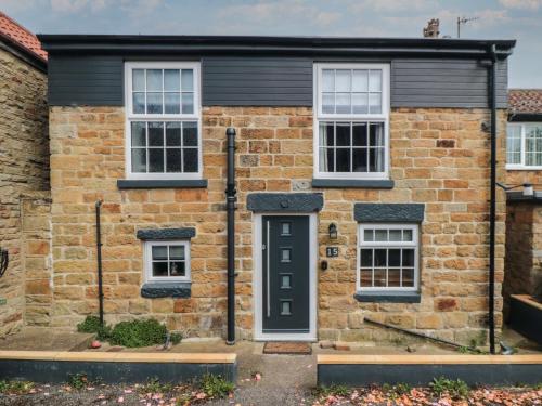 A szálláshely kívülről, 15 High Street in Burniston