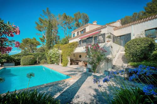 Luxury Getaway - Modern Villa with pool and AC - Location, gîte - Vallauris