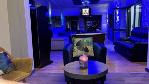 100 Pipers Hotel - image 8