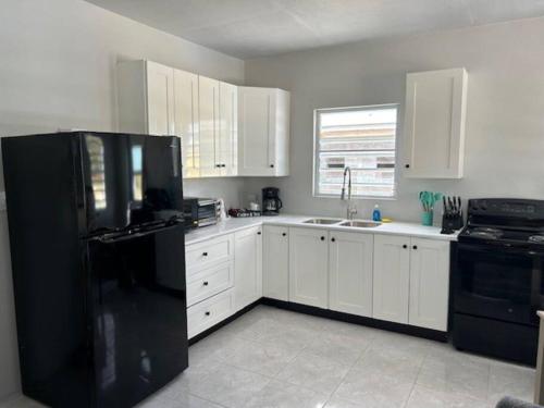 Konyha, Modern Home with AC Near Local Attractions and Beaches in Parham