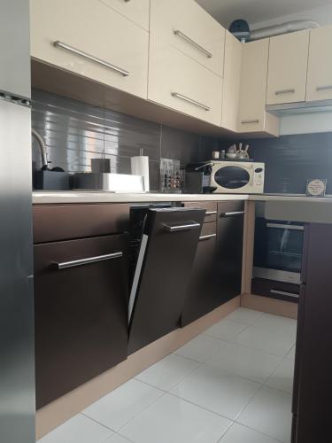 Dotări, Kis-Hunyad Apartman in Centru oraș Miskolc