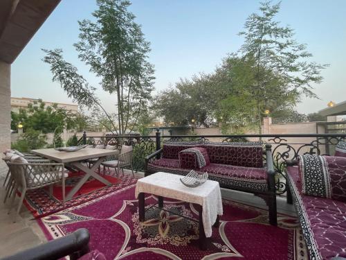 jojo home in Jumeirah