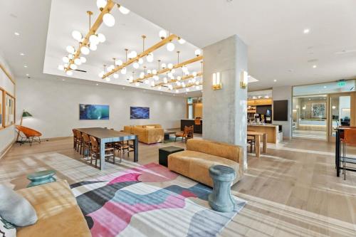 Sunshine Condo in Downtown Austin in Austin, USA