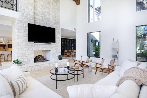 Majestic Oak - Luxury Stay in Dominion, USA