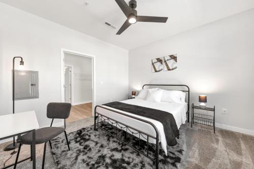 Bold 2129 I Modern Apartment With Free Parking in Saint Peters, USA