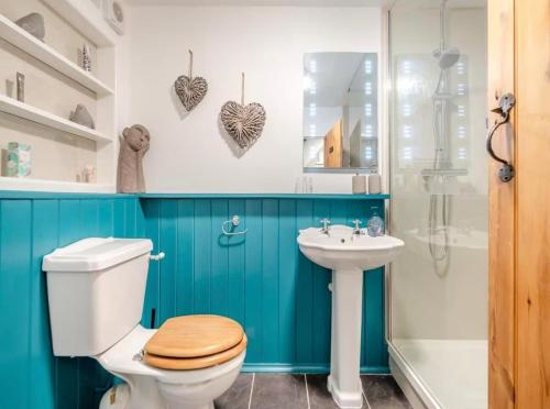 Ducha, Meadowland Holiday Cottage in Eye