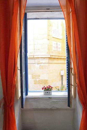 Charming Ground-floor Maisonette