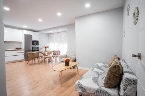 Apartamento turístico con 3 dormitorios en Granada QH Estación de Tren, Гранада (фото 4)
